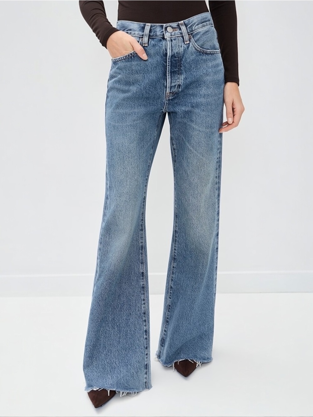 pistola NWT Lana High Rise Ultra Wide-Leg Jeans in Medium Blue Sardinia 28